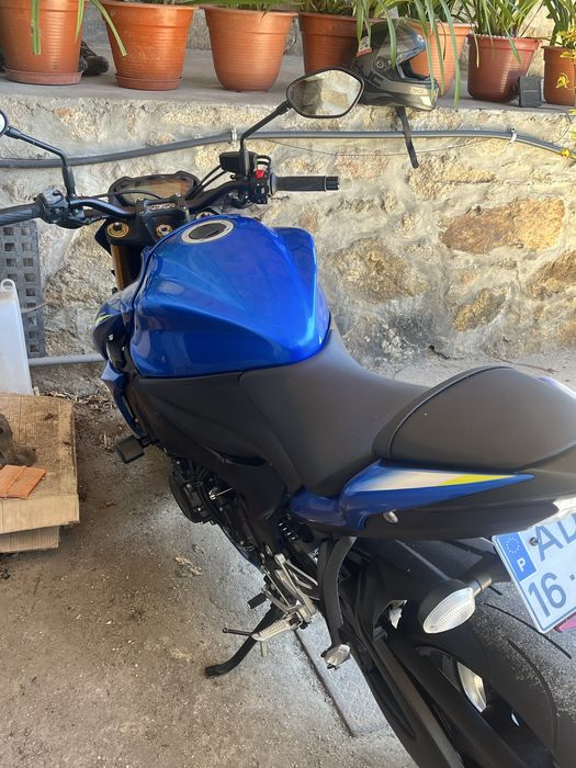 Suzuki gsxs 1000