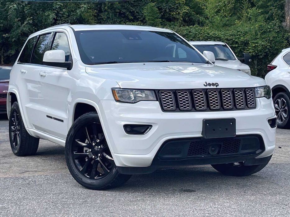 Jeep Grand Cherokee Altitude      2020