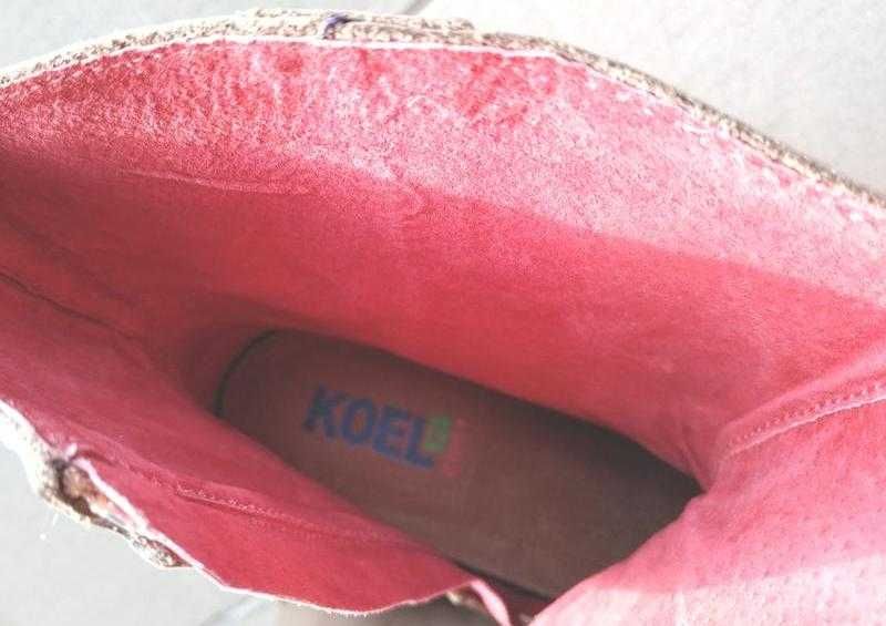 Новые кожаные полусапожки koel Kolkem.(Португалия), стелька 25 см.