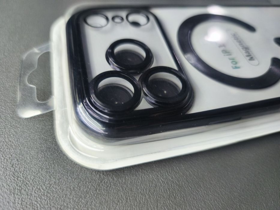 Transparente MagSafe Preta – iPhone 17 Pro (Nova)