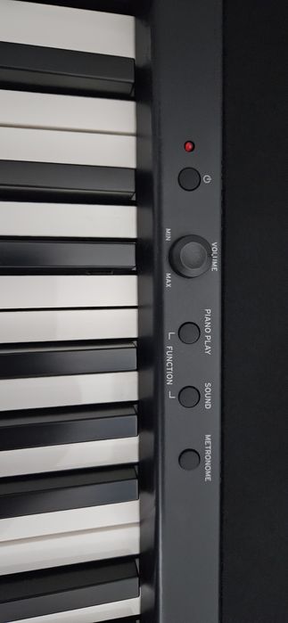 Piano Korg B2 - teclas com peso de piano acústico