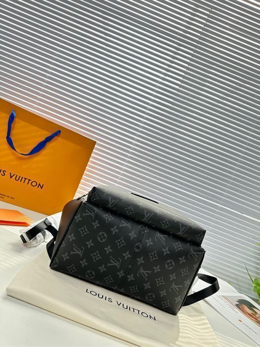 Рюкзак Louis Vuitton Discovery Eclipse мужской унисекс женский черный