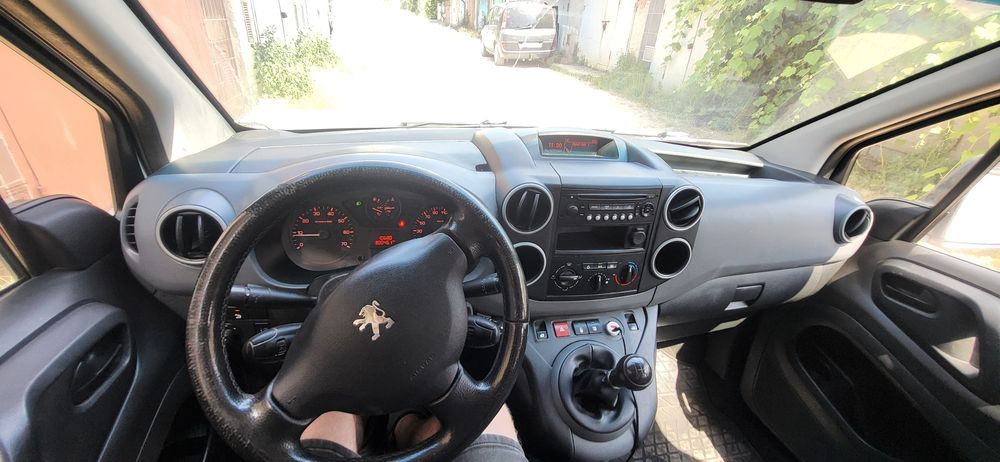 Peugeot partner  2011 1.6hdi