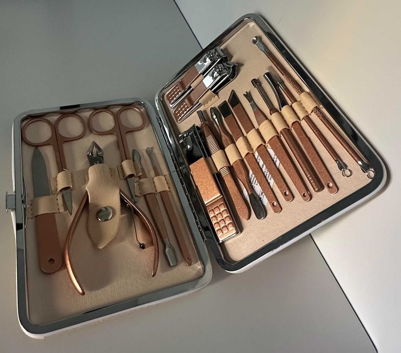 Estojo de manicure completo