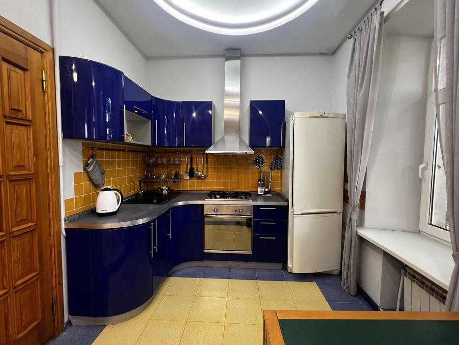 Пентхаус возле Оперного 210м2, $150.000