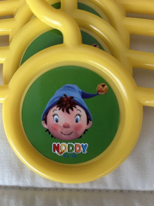 Cruzetas/ cabides criança