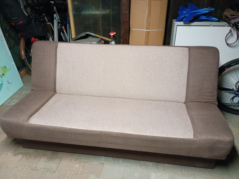 Kanapotapczan w stanie dobrym