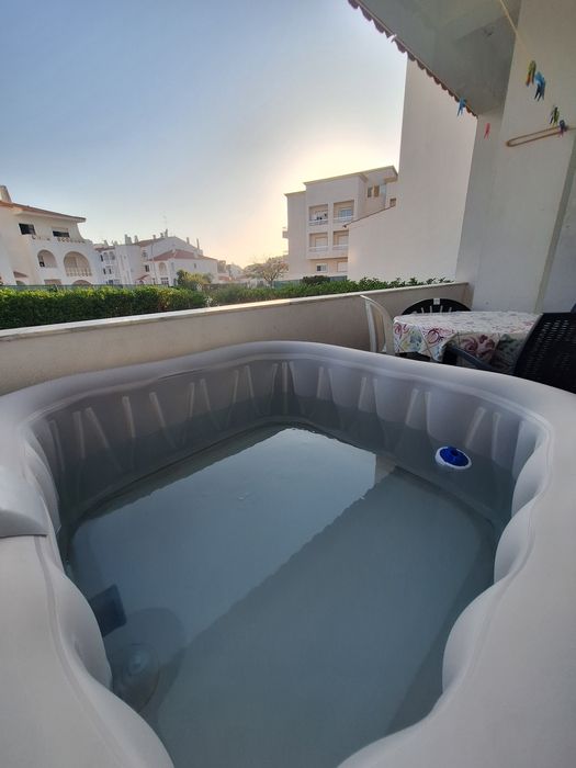 Férias em Albufeira - Apartamento Completo ou Estúdio e Quarto com WC Privativa - Jacuzzi no Terraço