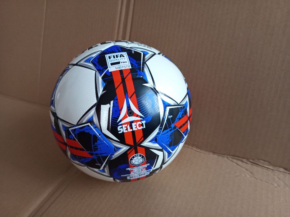 М'яч футбольний Select Brillant super. Розмір 5.