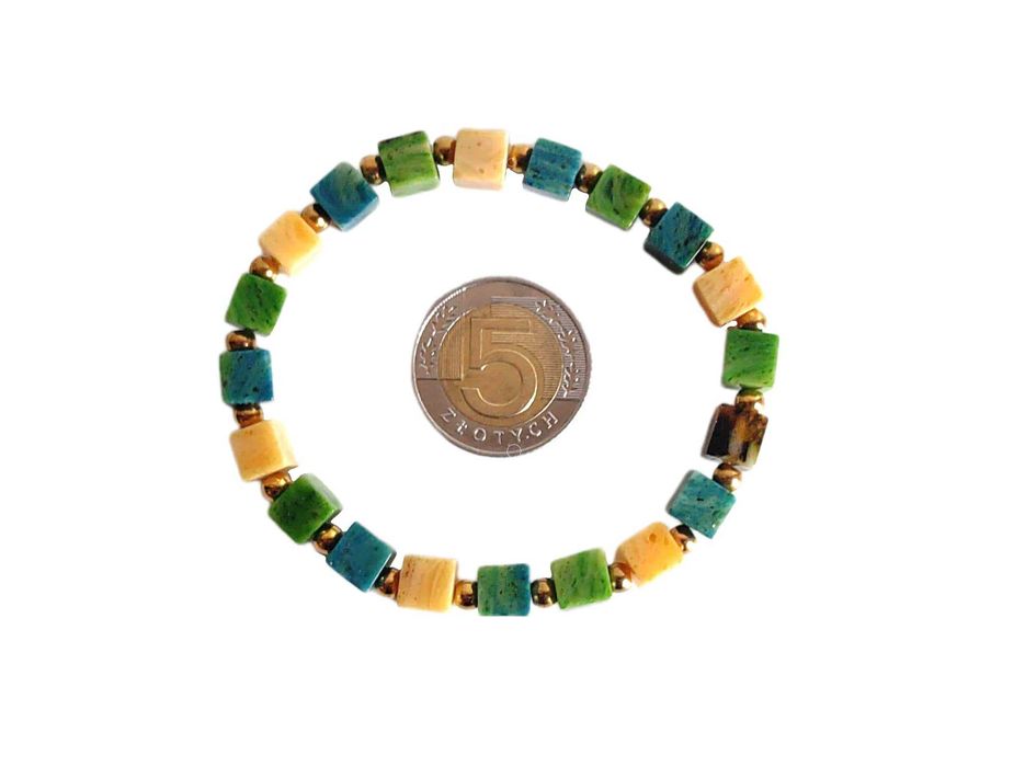 7372. Kolorowe Bursztynowe Kostki.