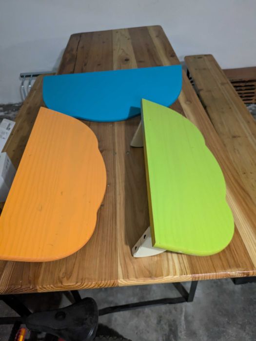 Prateleiras coloridas