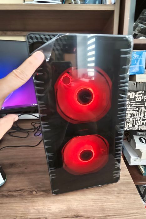 Komputer AMD Ryzen micro Tower PC z Windowsem gotowy do użytku