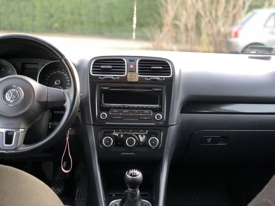 Volkswagen Golf VI 2011r 1.2 Tsi 105km