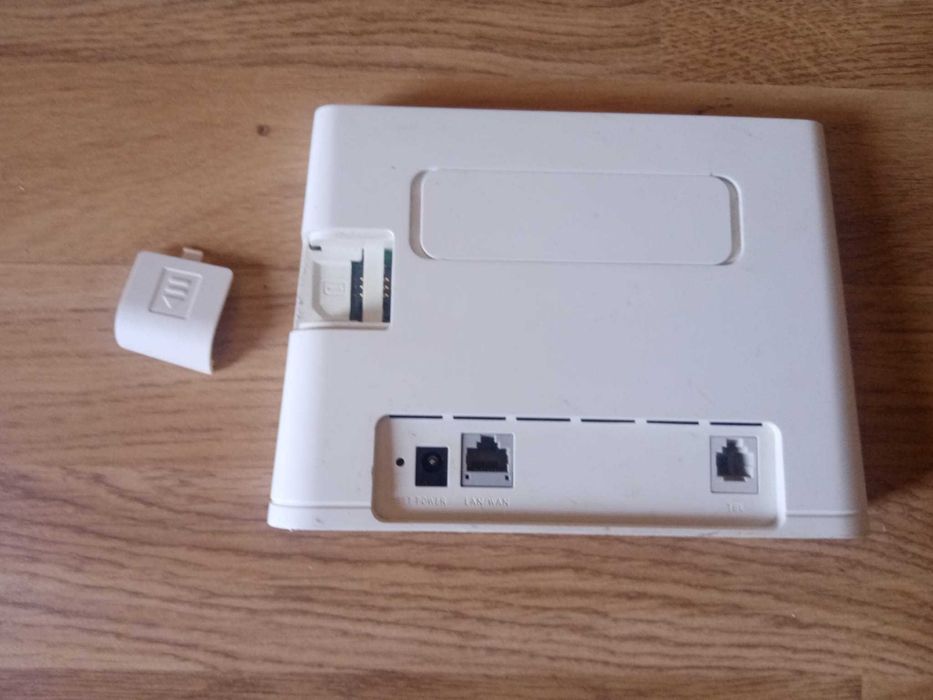 Router Huawei B311-221