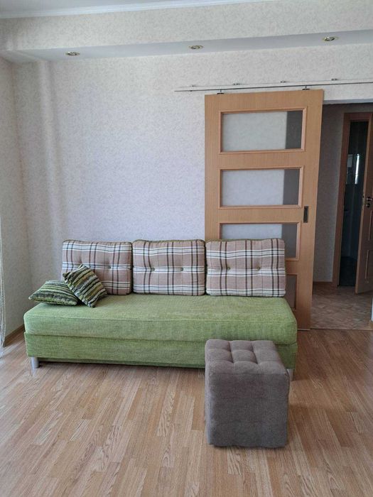 Здам квартиру  по вул.Зацепи 10