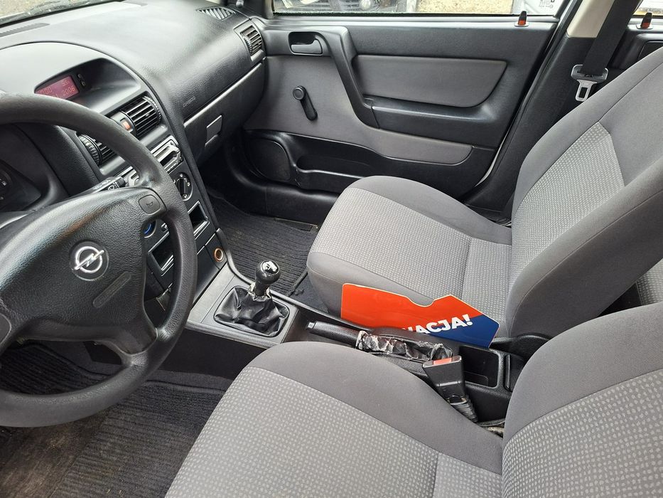 Opel Astra Salon polska 1.4 benzyna ważne opłaty