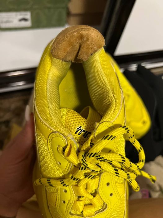 Кросівки balenciaga жовтий колір