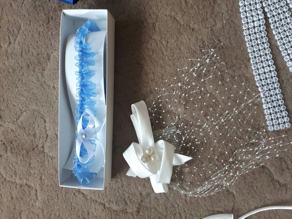 Suknia ślubna śmietankowa