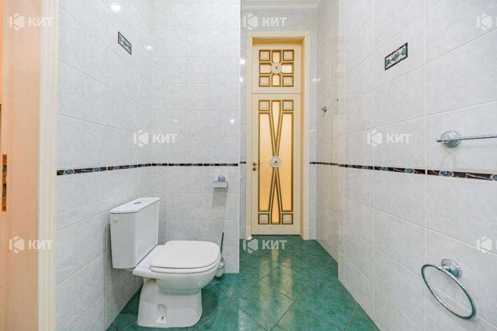 Офіс. 210м Павлово Поле (Центр, м. 23 Августа, ул. Деревянко 6) 134634