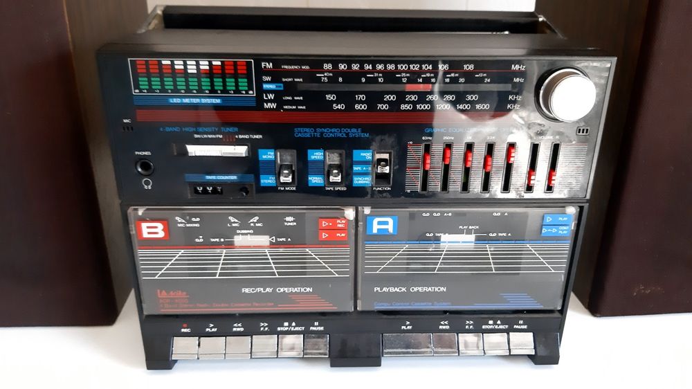 Leitor duplo com rádio