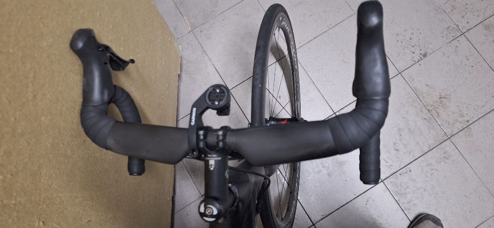 Bicicleta estrada trek madona