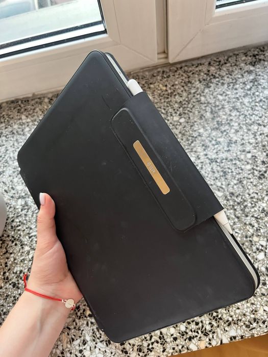 Klawiatura ESR dla iPad 10.9