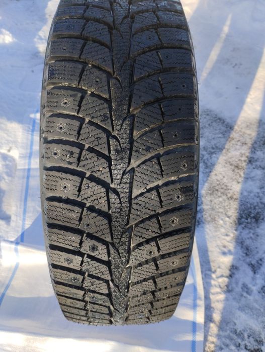 Laufenn гума зимова  205/60 R16 резина нова комплект 4 шт