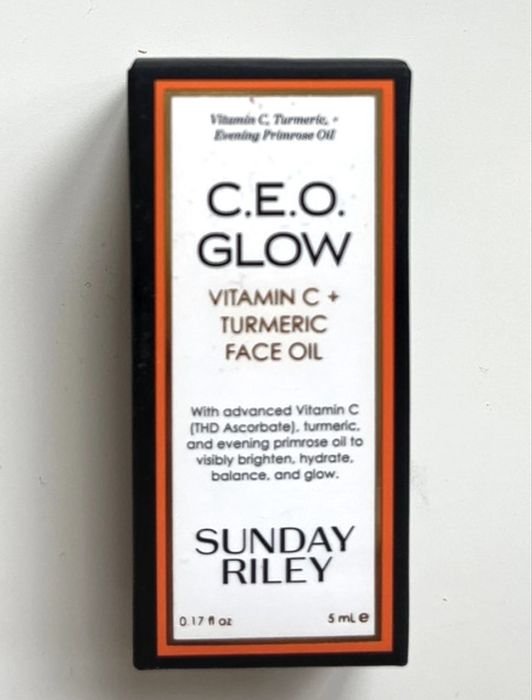 Sunday Riley C.E.O. olejek rozświetlający z witaminą C