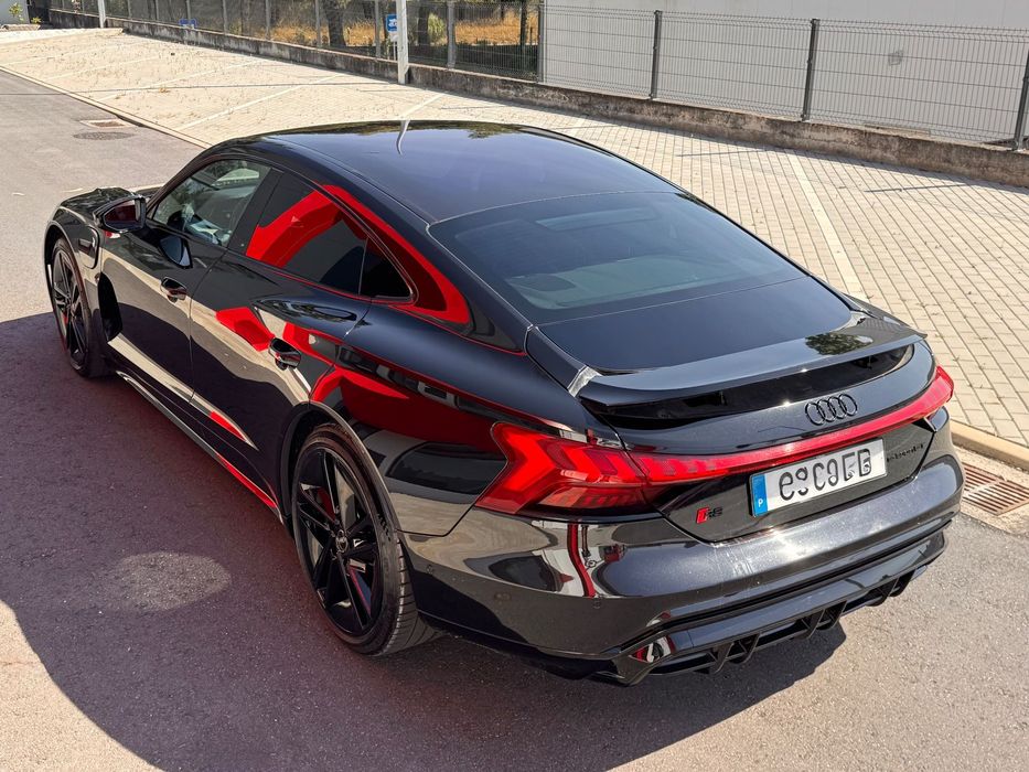 Audi RS e-tron GT quattro