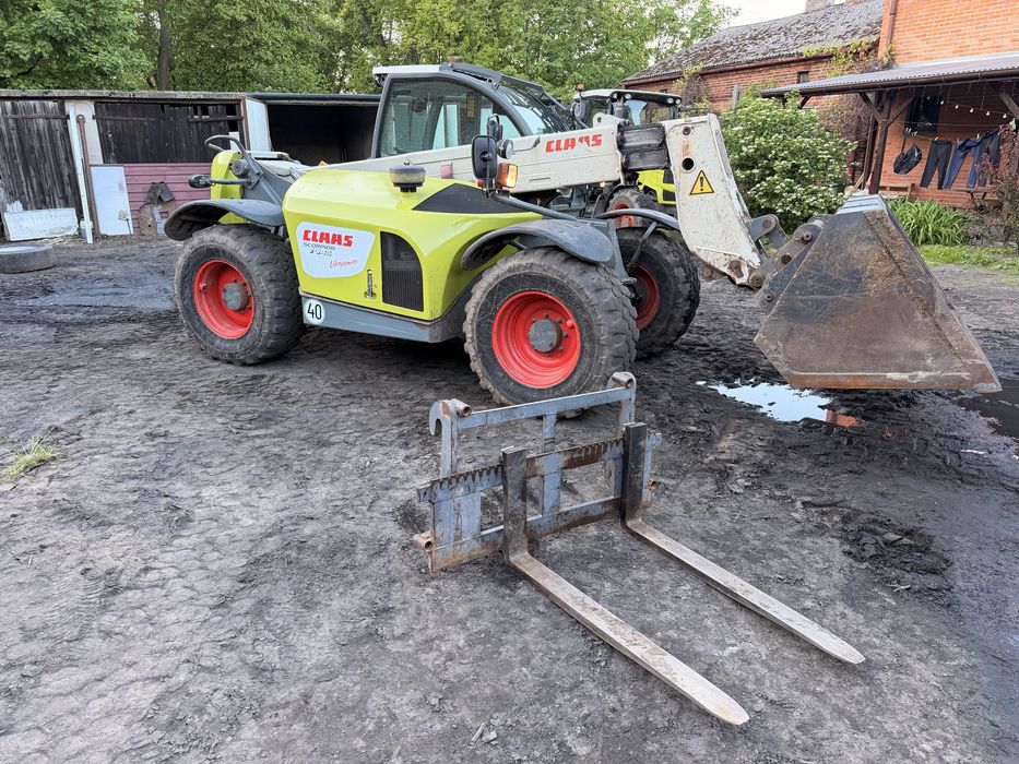 Ładowarka Teleskopowa CLAAS Scorpion 7045 łyzka i Widly w zestawie