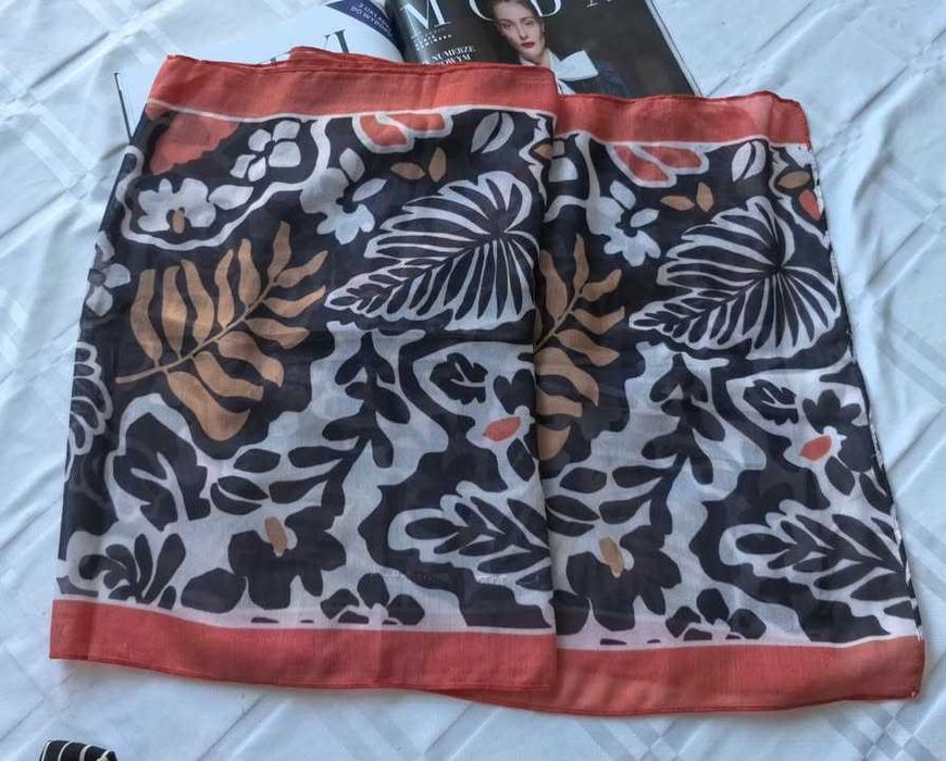 Viralowy oryginalny lekki szal damski