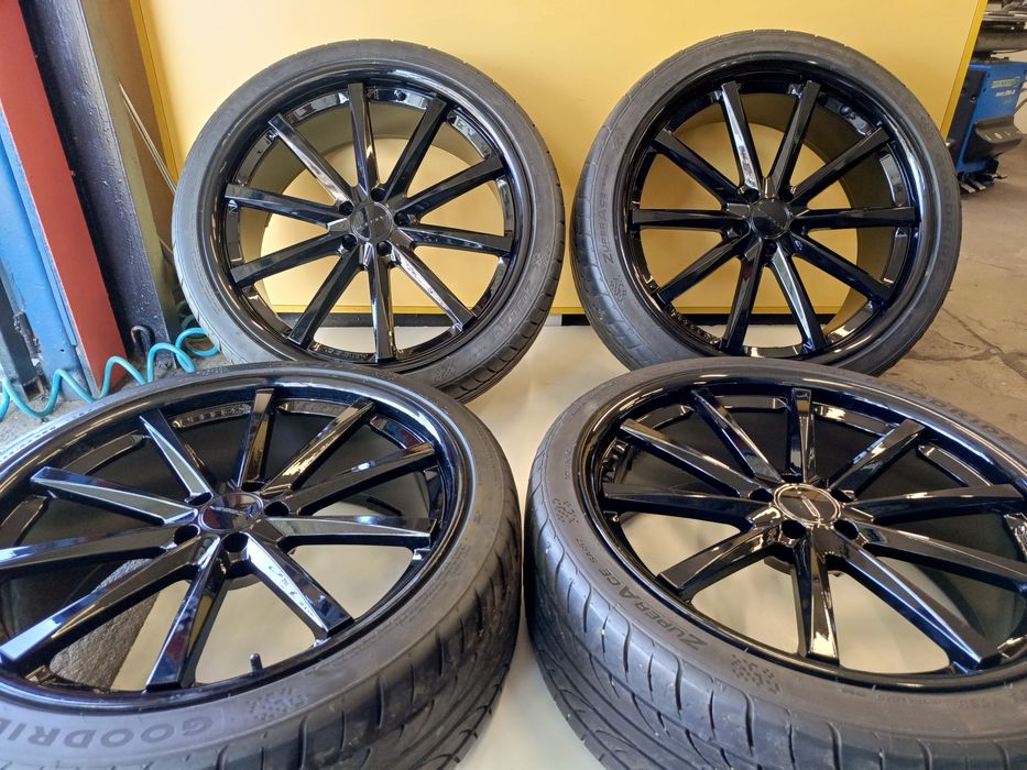 4 Koła aluminiowe używane 22" oryginalne VOSSEN 5x112