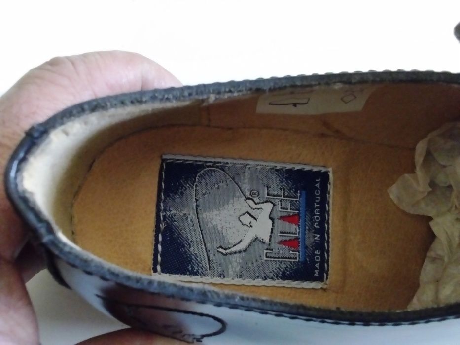 Nº37 Sapato CALAFE Preto Às Ouros Cabedal Novo Com Caixa