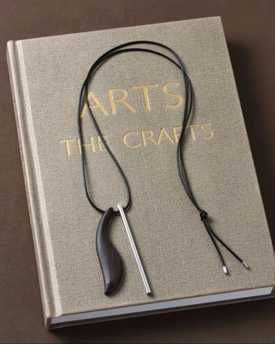 Стильна підвіска