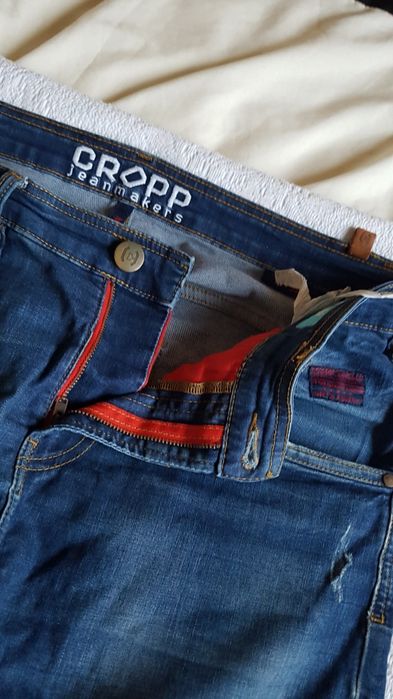 Cropp jeans Slim roz W32 L32