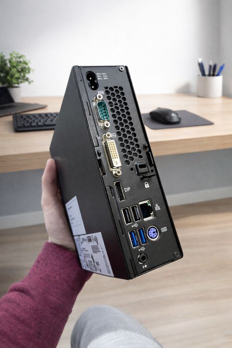 Продам міні ПК Fujitsu q556/2 з i3 7100Т