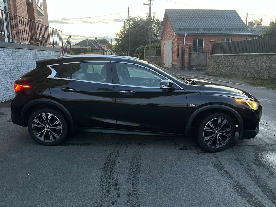 Продам Infiniti 2017 рік QX 30