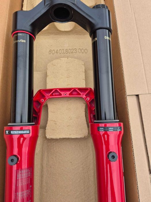 Amortyzator RockShox Zeb Ultimate Rc2 29" 160mm czerwony 44mm offset