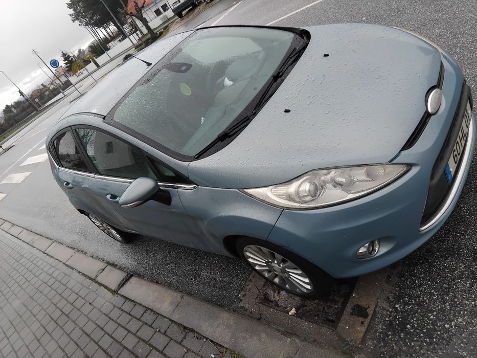 Ford fiesta 1.6 titaniun