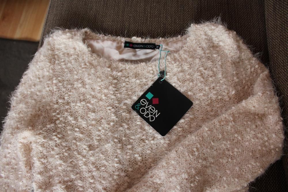 nowy sweter pastelowy nude rozmiar M / 38 do 40