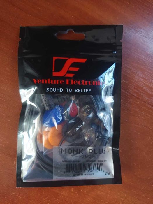 Навушники вкладиші Venture Electronics Monk Plus