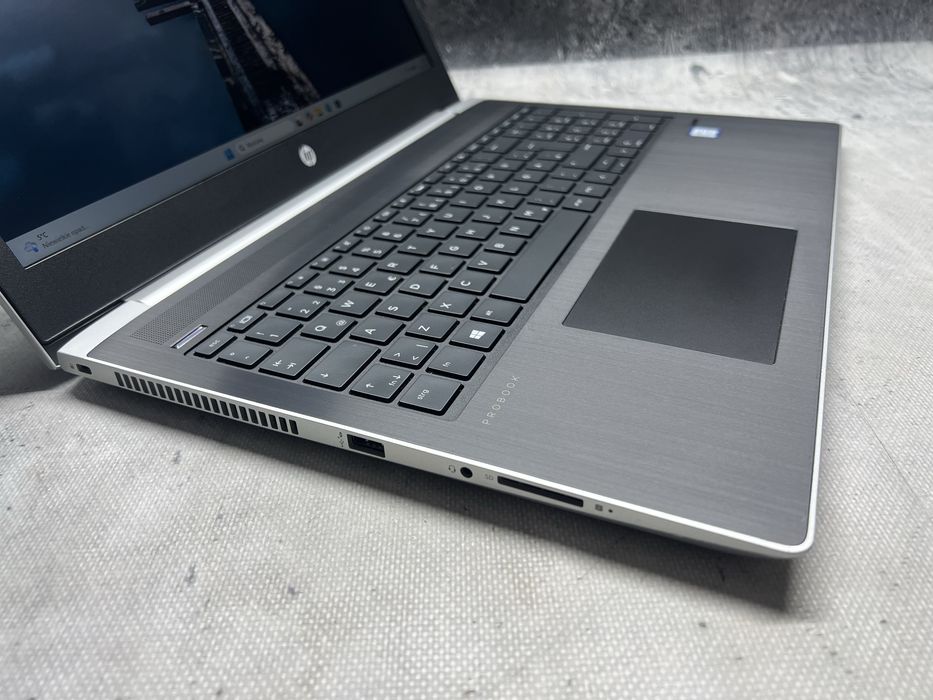 HP ProBook / i7 8550u 4.0 / 16GB DDR4 / 512SSD / 15.6 FHD / 930MX 2GB