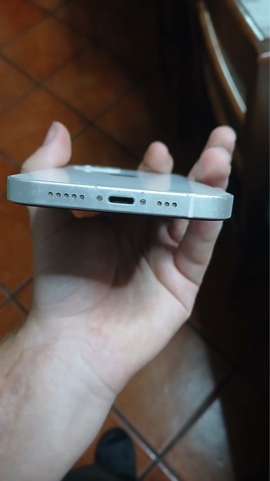 iphone 12 em bom estado
