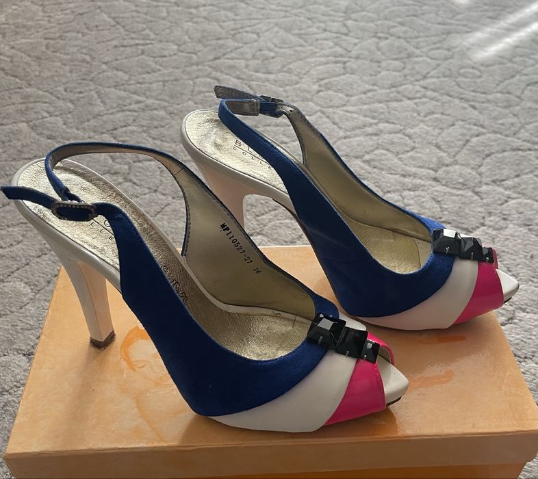 Женские туфли, босоножки.