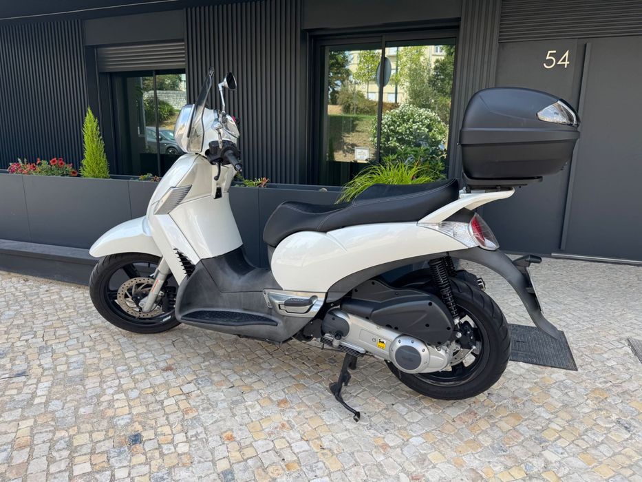 Scooter Aprilia 300cc