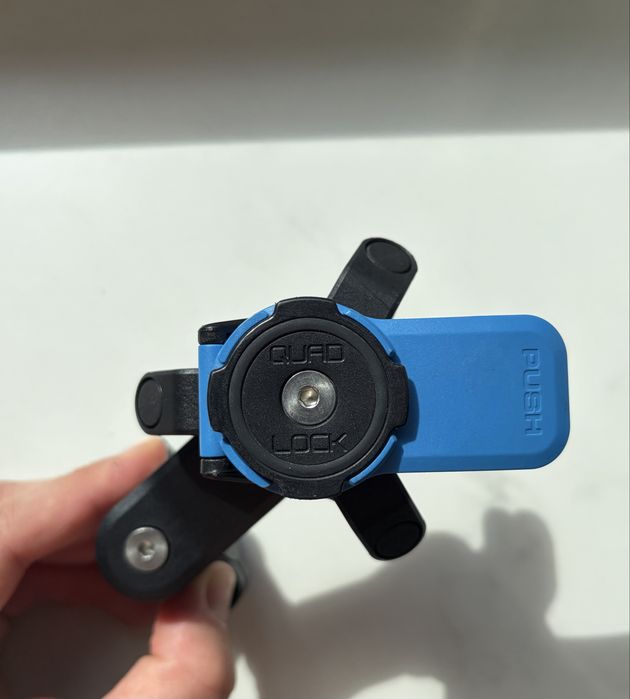 Uchwyt na telefon Quadlock z tłumikiem drgań