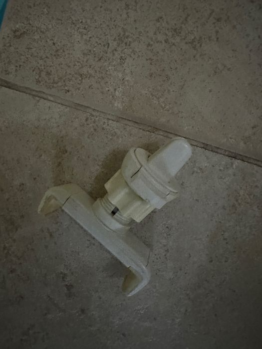 Suportes telemóvel viatura - três diferentes