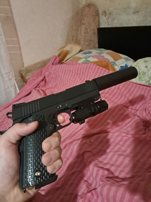 spring-вариант Colt 1911