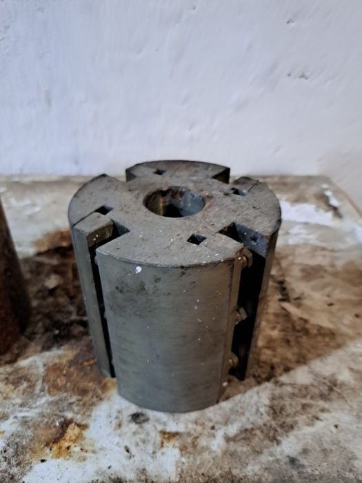 Продам дві фрези по дереву