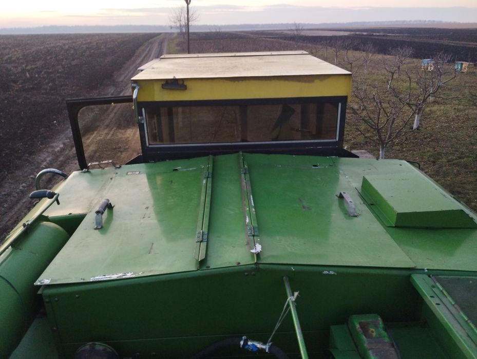 Продам комбайн John Deere 1042